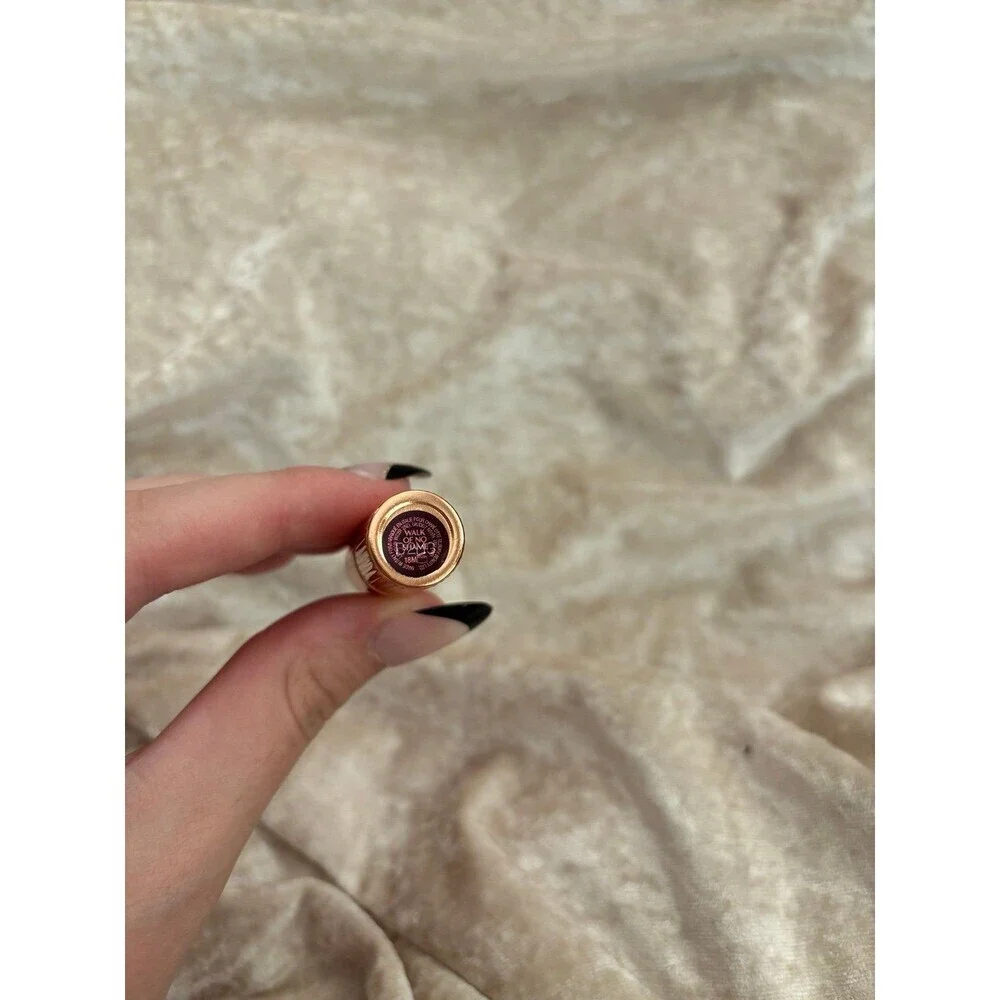 Charlotte tilbury lipstick and mascara - Picture 4 of 5